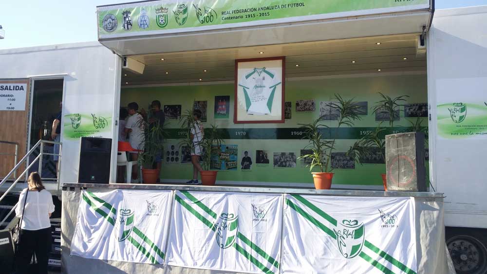 La Federacin Andaluza de Ftbol acerca el ftbol Tour