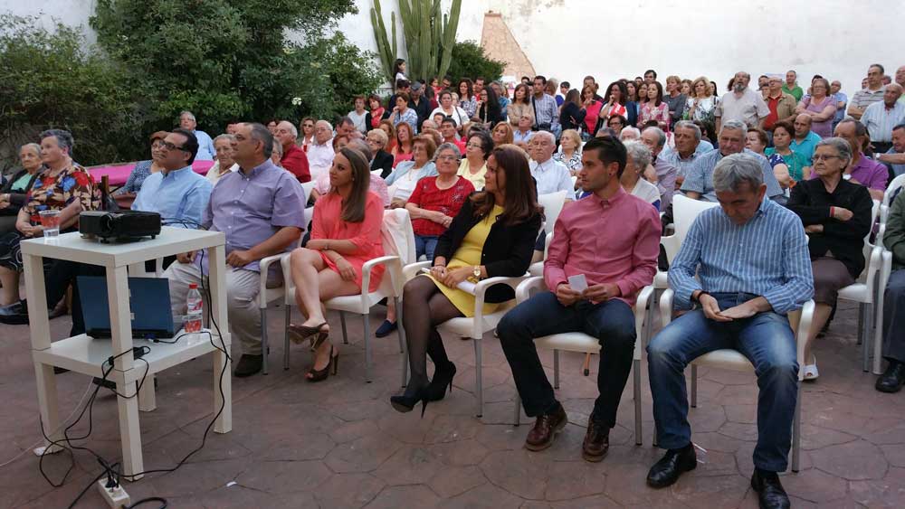 Es el momento del cambio en el acto de cierre de campa�a del PSOE