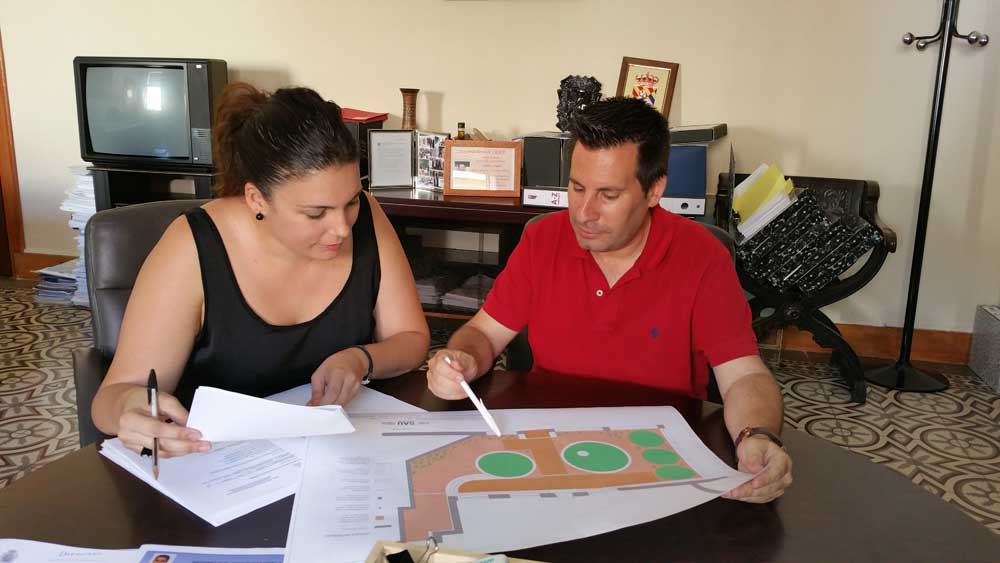 Mejora de los accesos de la antigua escuela hogar Fray Albino