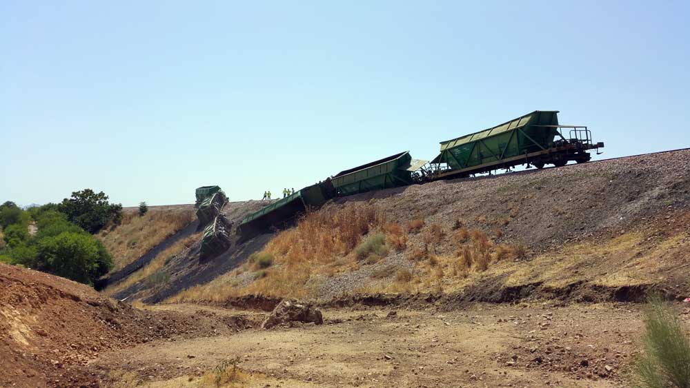 Trabajos de retirada de los vagones