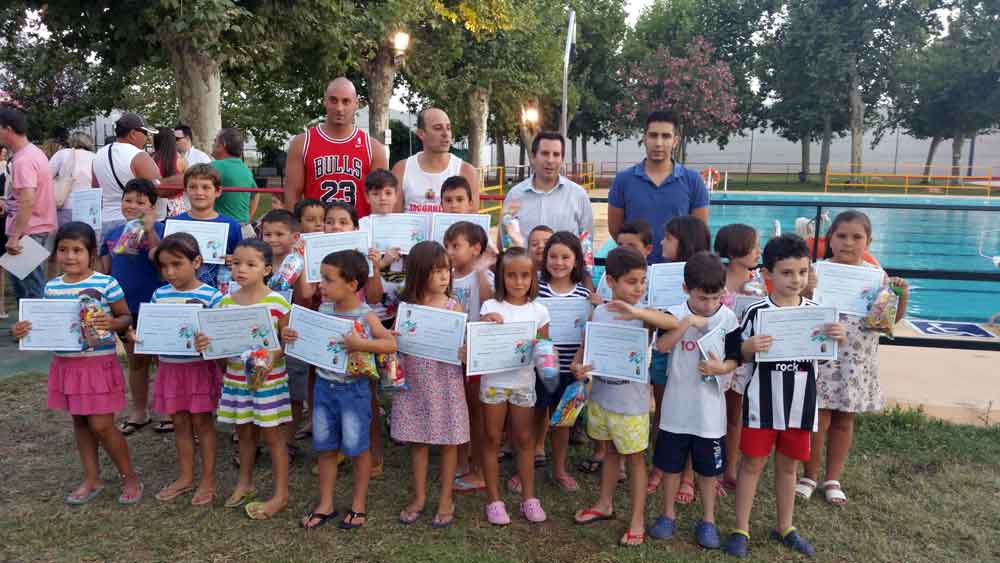 Primera edicin de los cursos de natacin 