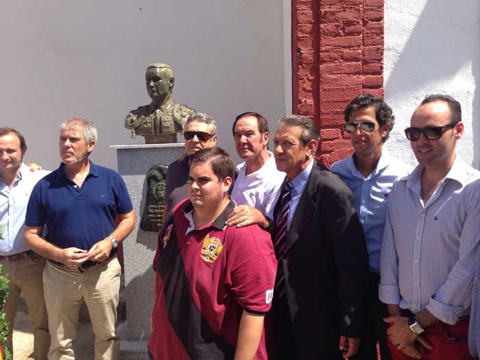 Homenaje al torero Tomás Moreno