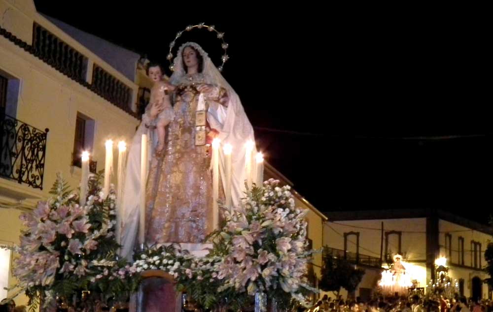 Procesin Magna en Pearroya-Pueblonuevo