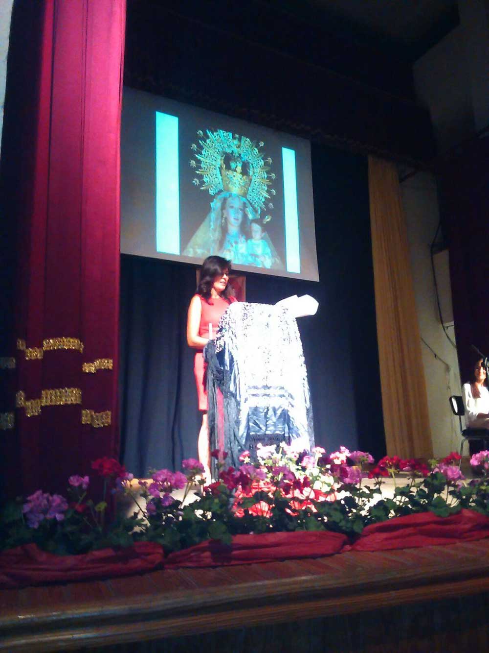 Francisca Daza pregona la feria de Belmez