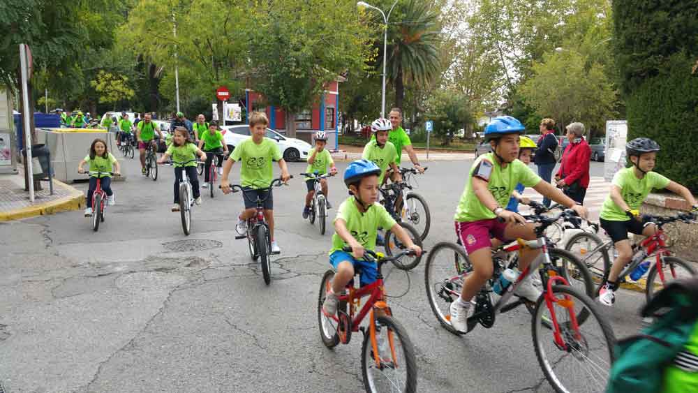 El Da de la bicicleta establece un record de participantes