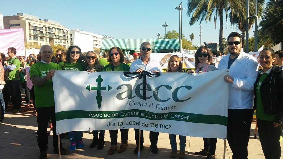 Belmez participa en la marcha contra el c�ncer de C�rdoba