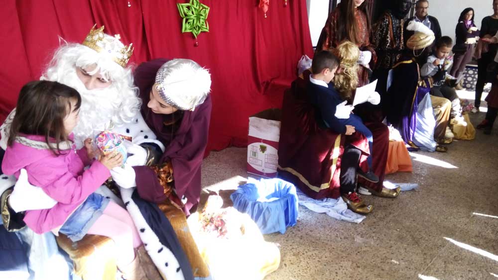 El Ceip �San Carlos Borromeo� celebra la Navidad