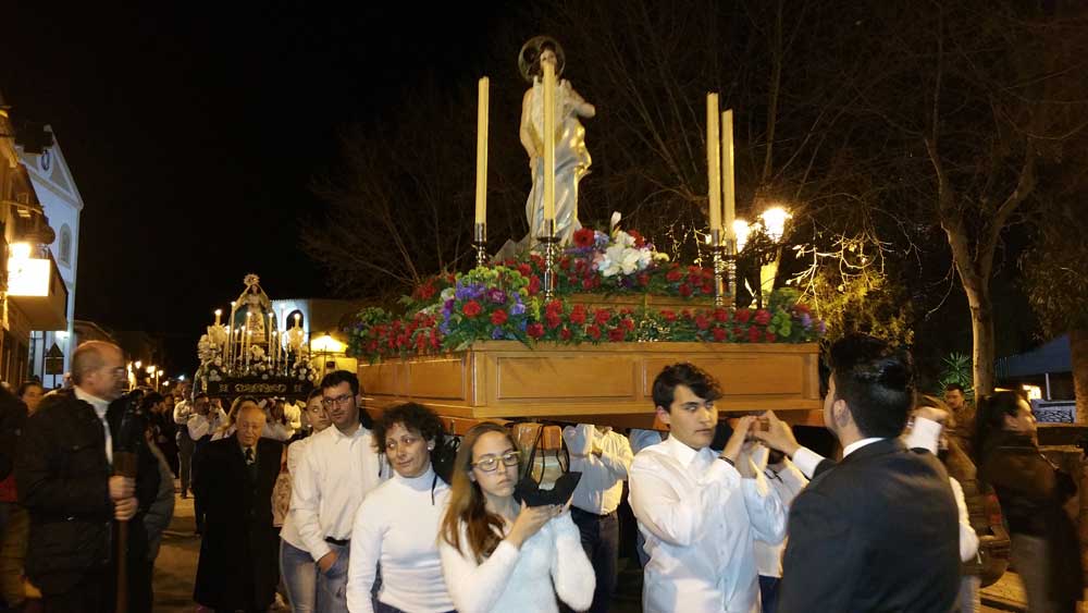Sbado Santo, procesin de Jess Resucitado y la Virgen de la Alegra