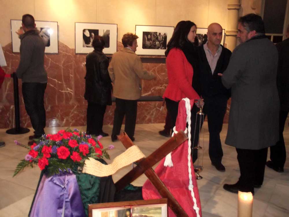 Fotograf�as y pinturas en el Palacio Modernista