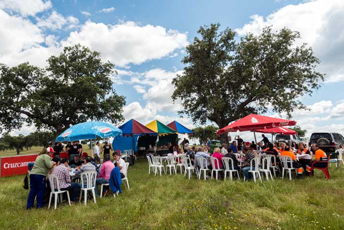 Ruta en vehículos todoterreno y día del socio