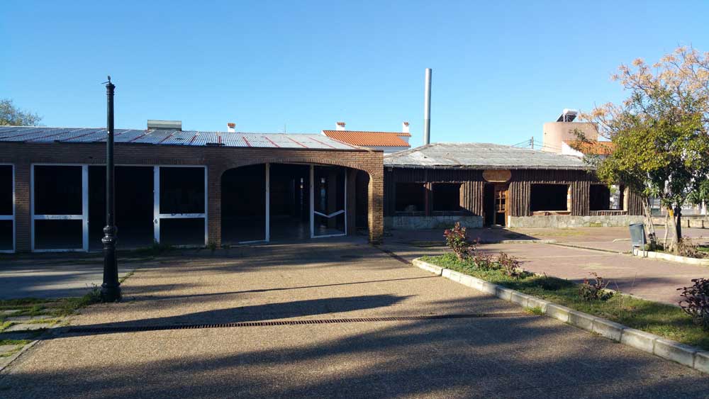 Kiosko-bar del parque Carbonfera