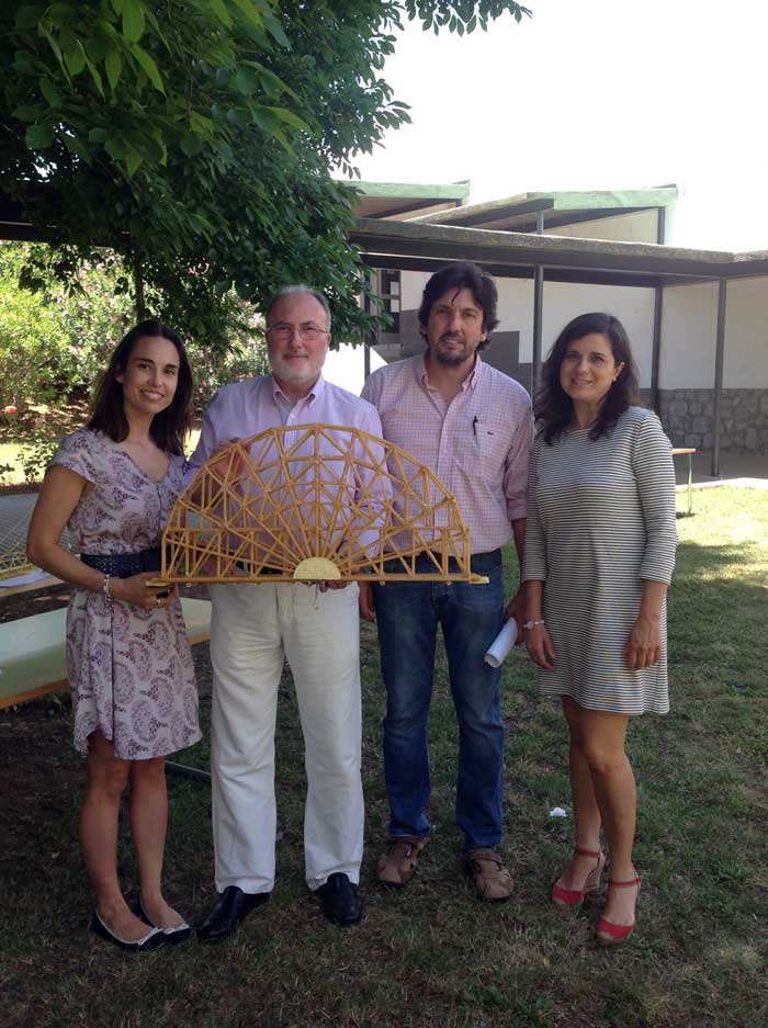  Concurso de construcci�n de puentes de espagueti