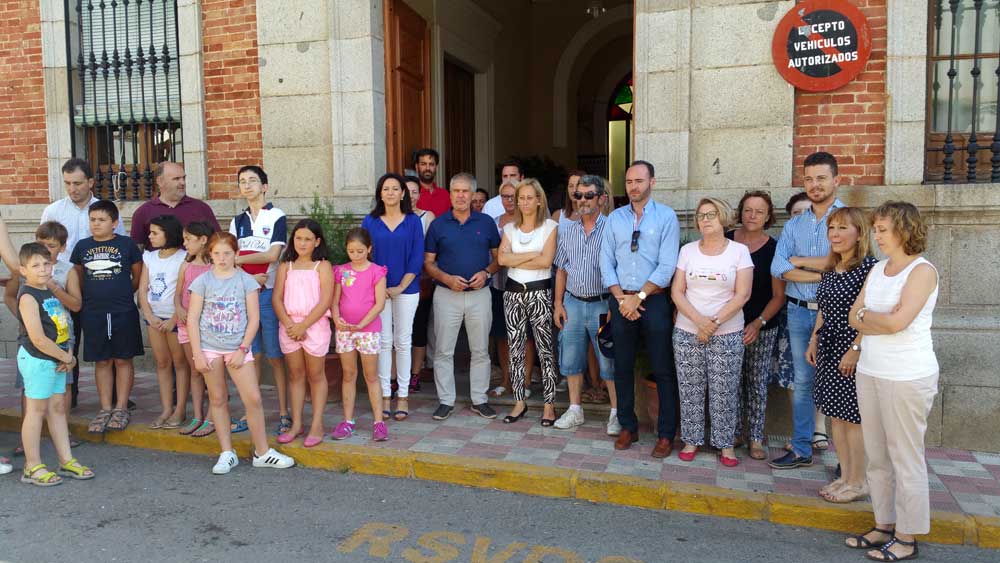 Minuto de silencio por el atentado de Niza