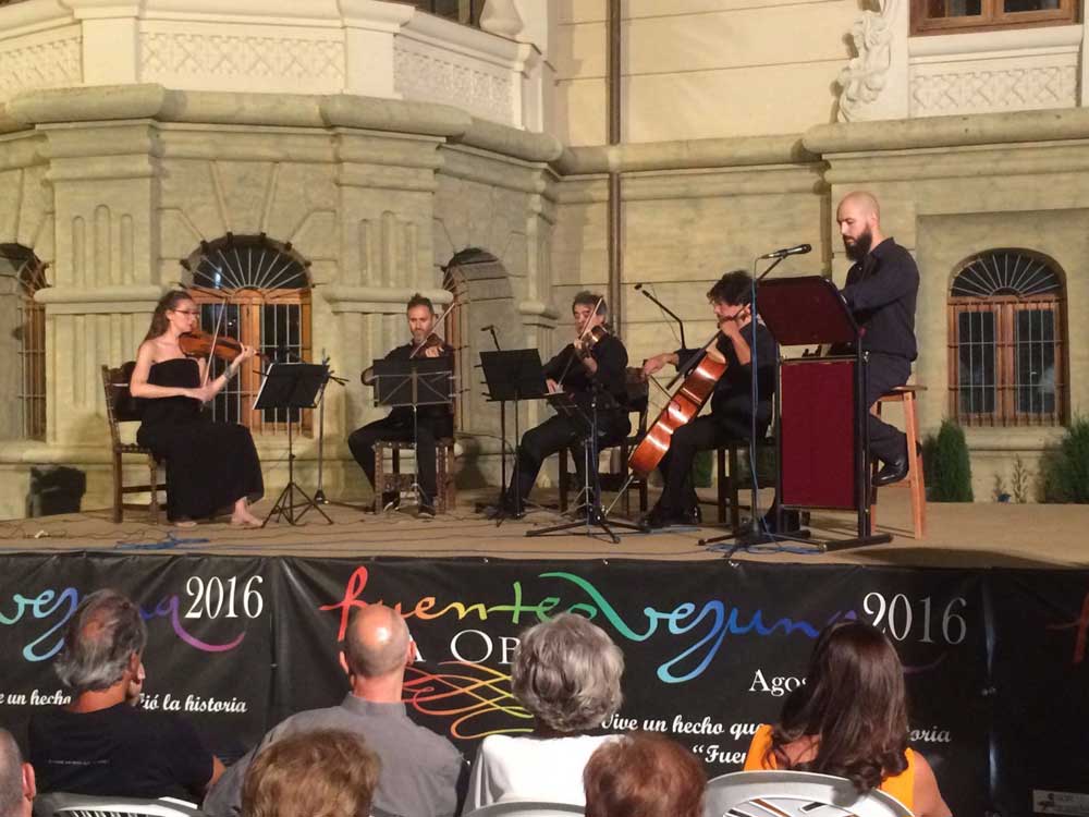 Una mesa aborda la situaci�n actual del teatro cl�sico