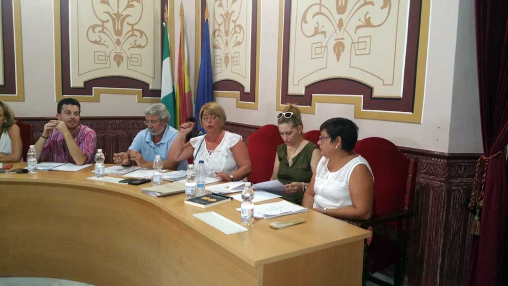 Mar�a del Carmen Suescum toma su acta de concejal