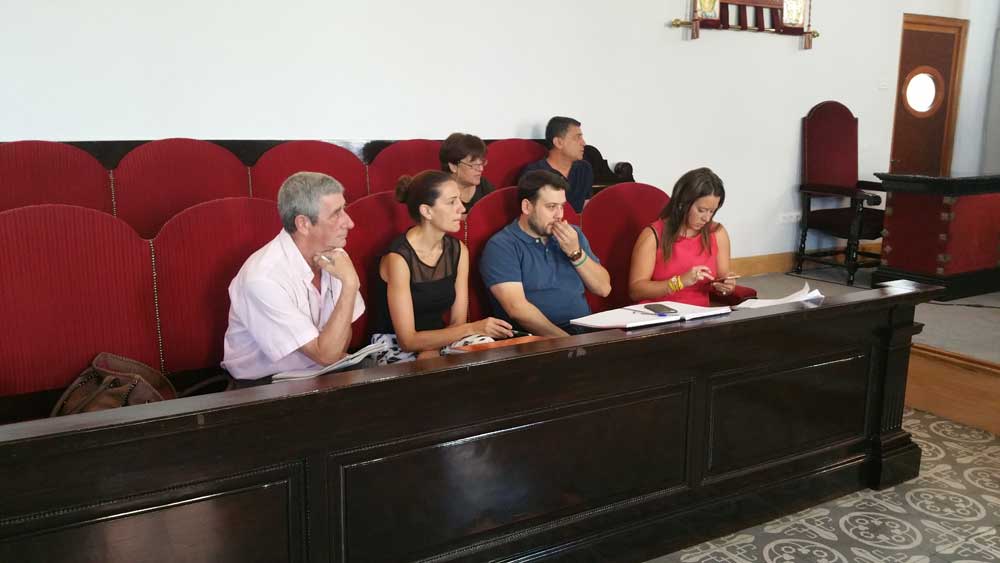 Mara Gil renuncia a su acta de concejal 