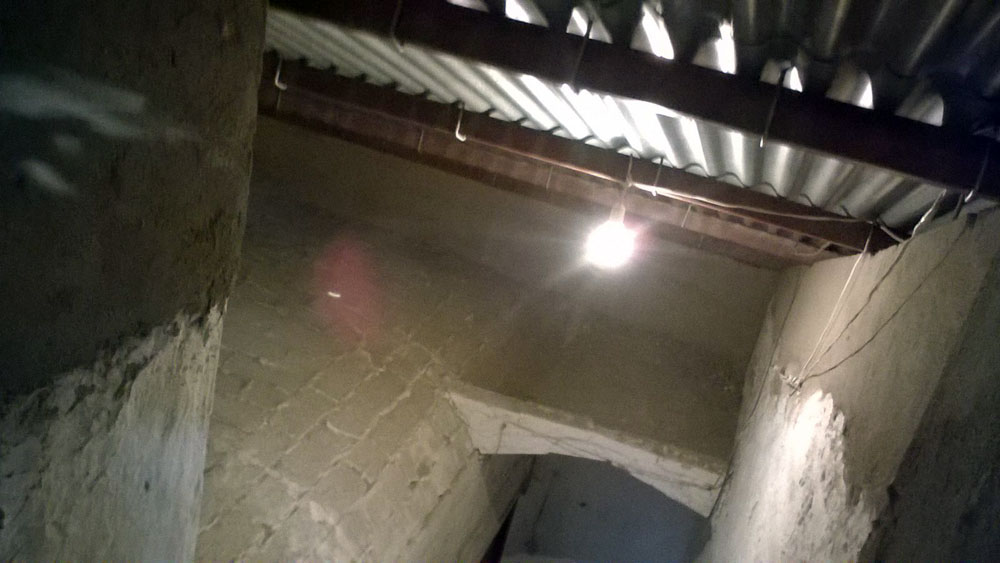 Pupuesto almacn  en el doblado