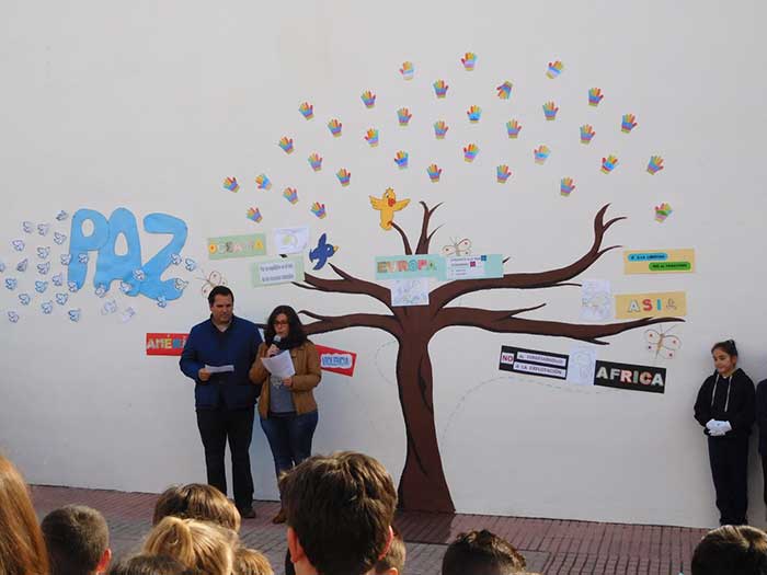 Presentacin de Mara celebra el Da de la No violencia y la Paz
