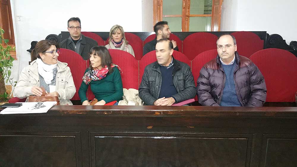 UDP denuncia el cierre de la empresa de autobuse