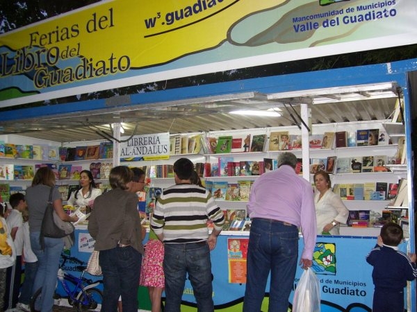 Feria del Libro 2010 en Pe�arroya