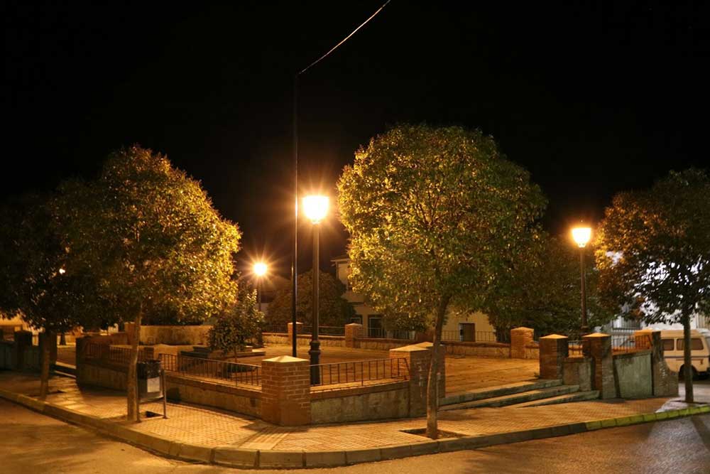 La plaza Granada cuenta con nueva iluminacin