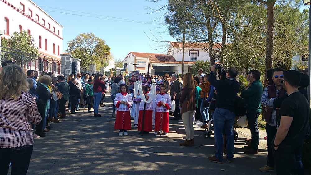 Va Crucis de los alumnos de infantil del colegio Presentacin de Mara