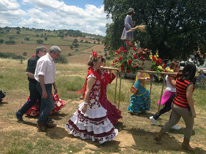 Romera de San Isidro en Pearroya Pueblonuevo
