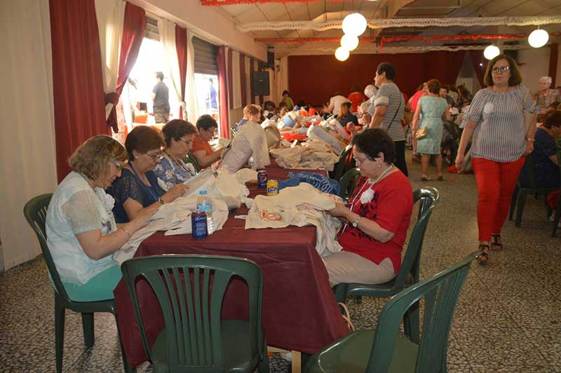 Encuentro de bolillos en Hinojosa del Duque