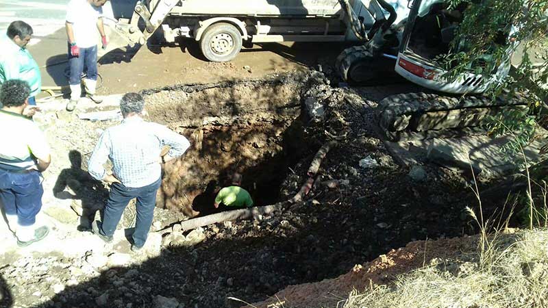 Grave avera deja sin agua a miles de ciudadanos