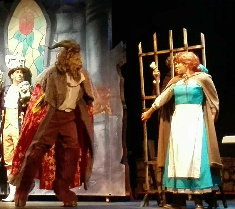 �Valle de cuentos� volvi� a llenar el Teatro Municipal en Fuente Obejuna