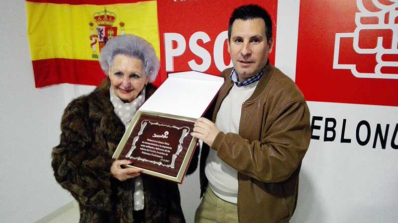 El PSOE rinde un homenaje a Fraternidad Alonso