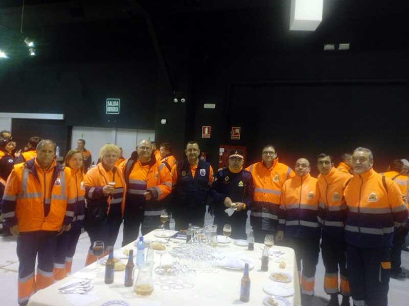 Los voluntarios de Pearroya recogen sus diplomas