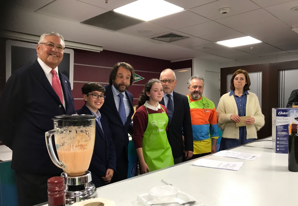 Ainara gana el concurso De viaje con el salmorejo cordobs