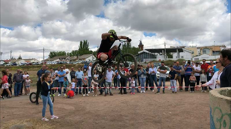 Espectacular exhibicin de Trial Bike de Carlos Marcado