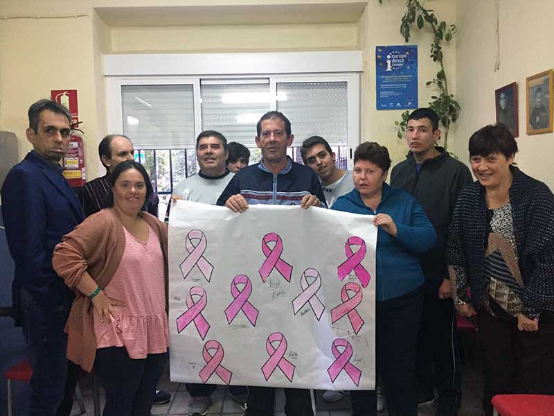 Da del cncer en la casa de la juventud