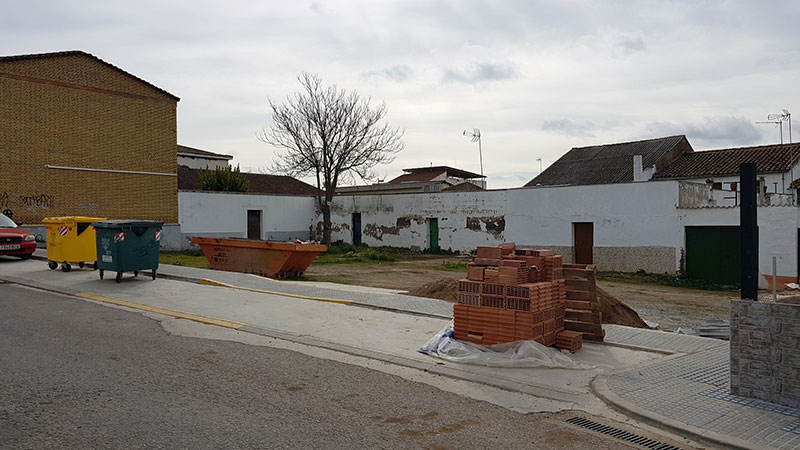 El Ayuntamiento habilitar dos zonas de aparcamientos 