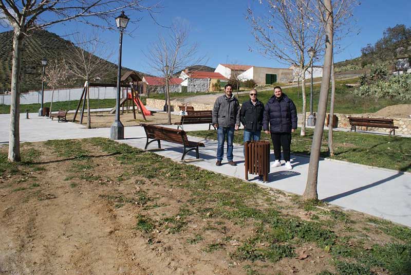 Finaliza la obra del parque de La Cruz en la aldea del Hoyo 