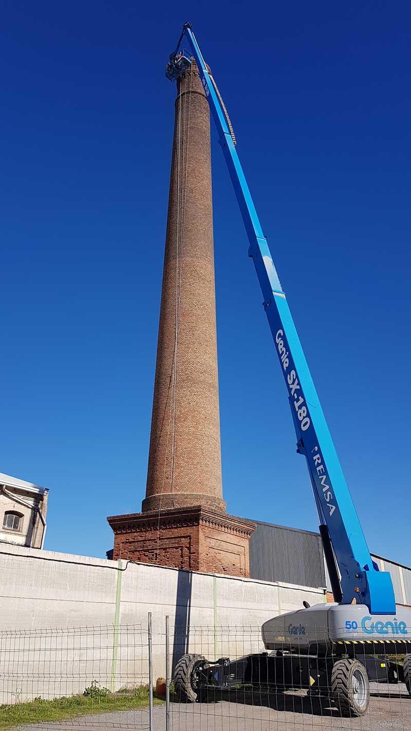 Restauracin de la chimenea de la fbrica de papel