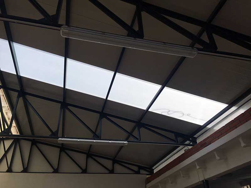 Sustitucin de la cubierta de la sala polivalente