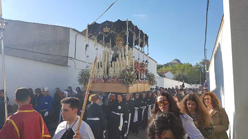 Procesin de la Virgen de los Dolores en Pearroya