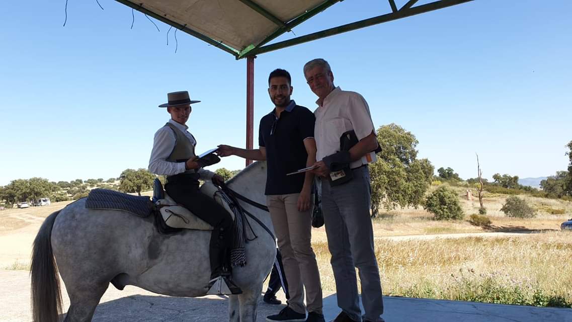 Romera de San Isidro en Pearroya Pueblonuevo