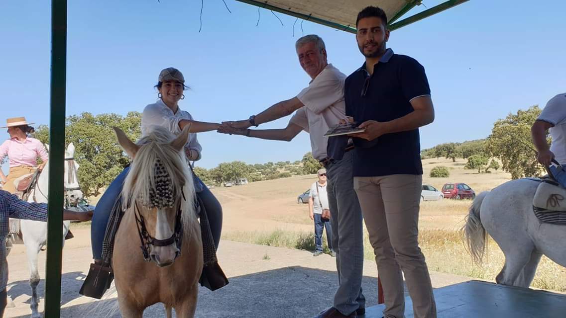 Romera de San Isidro en Pearroya Pueblonuevo