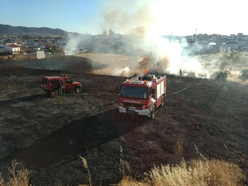Incendio en  Campo Reseco