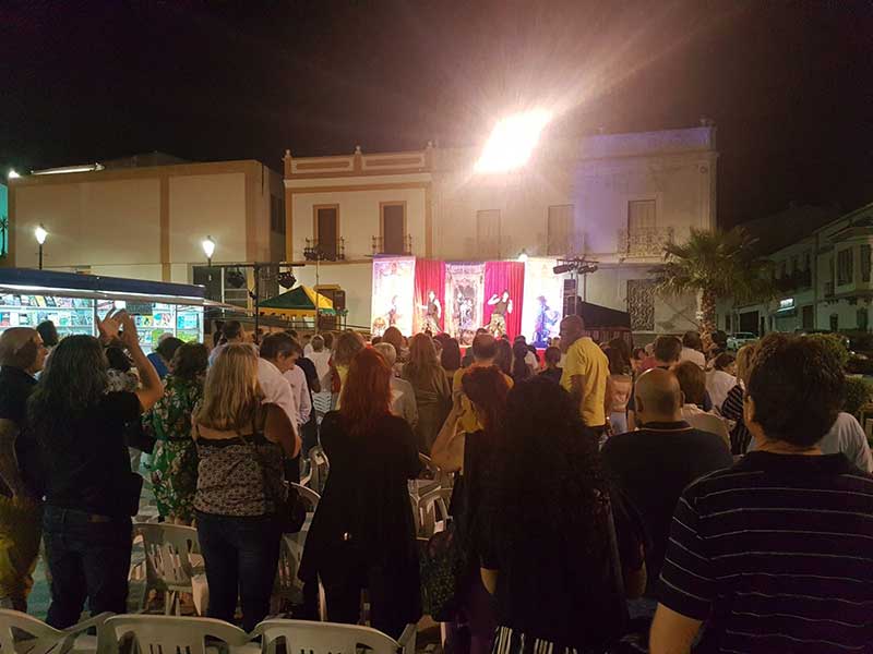 Celebrada con gran �xito la Feria del Libro