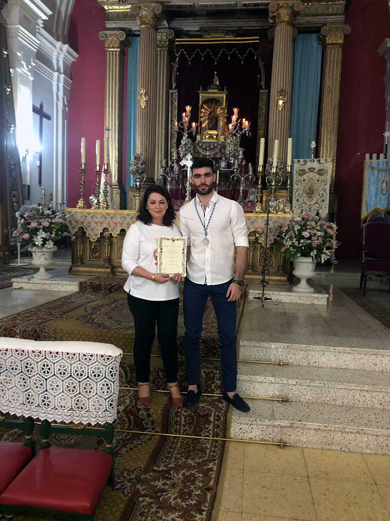 Carlos Marcado junto a su ta Herminia  