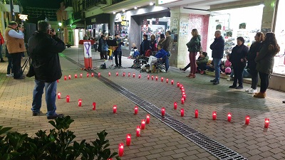 Se ley un manifiesto as como 52 poemas