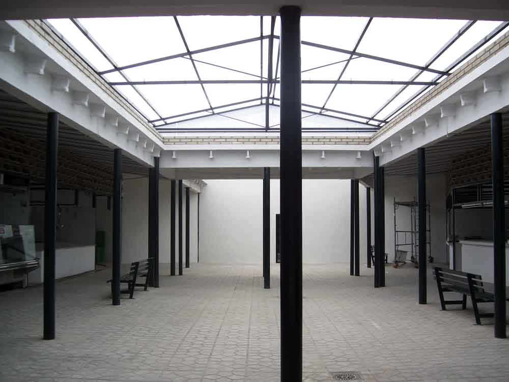 Finalizan las obras en el mercado de Pe�arroya