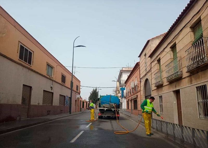 Trabajos de desinfeccin en Pearroya