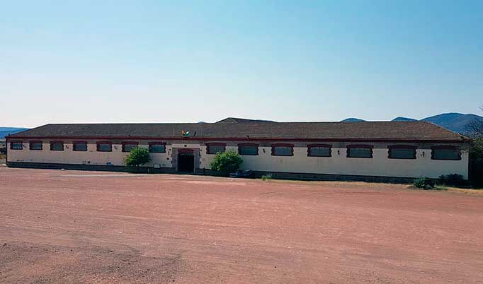 Instalacin de aseos modulares en el Almacn Central