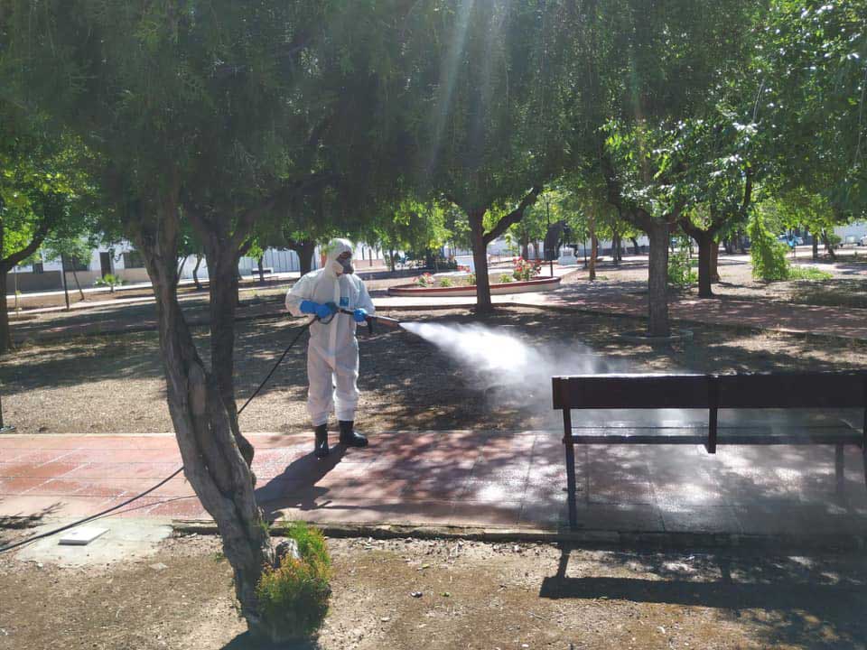 La desinfecci�n por el COVID-19 contin�a en Fuente Obejuna